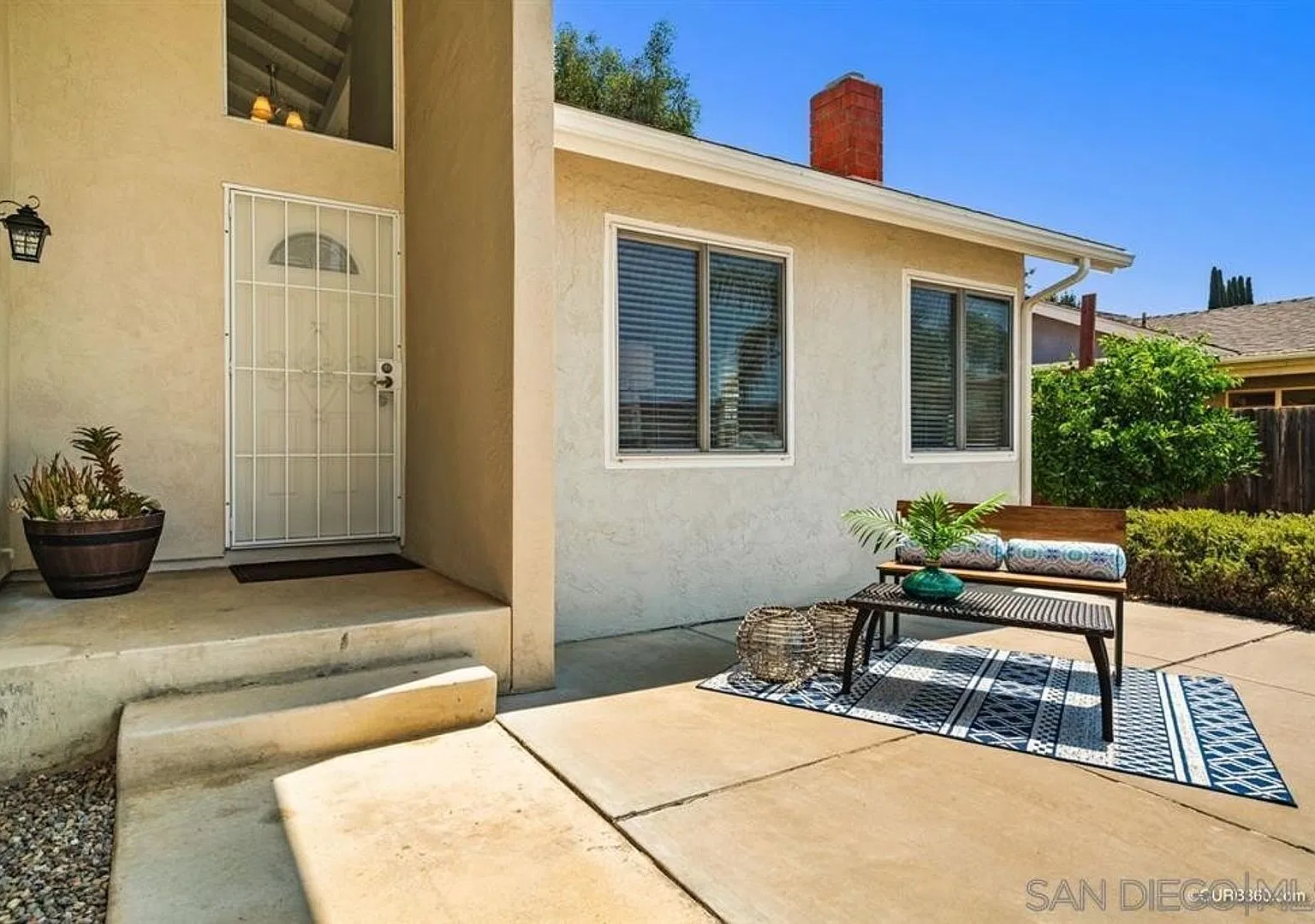 Cadwell Rd - Live Next To Santee Lake In A Beautifully Renovated 4 Bd / 2.5 Ba House W/ Cool Lake... — Photo 3