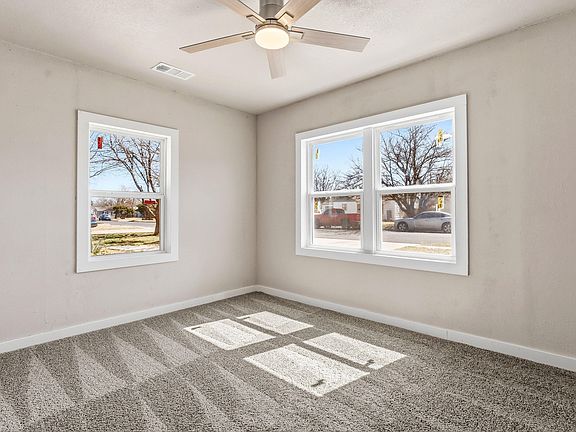 5th image of 2814 40th St