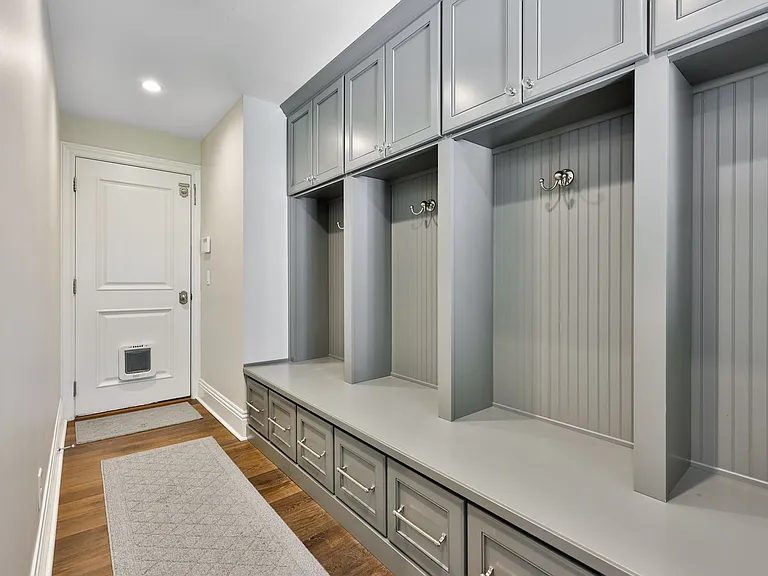 629 Riviera Dr — Photo 21