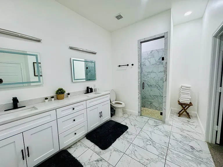 2906 Jim St — Photo 10