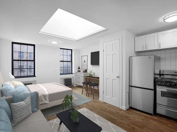 323 West 4th Street image 1 of 11