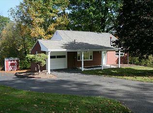 713 Morningstar Dr, Ellwood City, PA