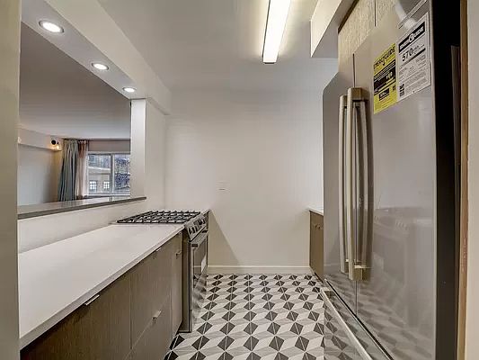 3rd image of 40 E 78th St #12B