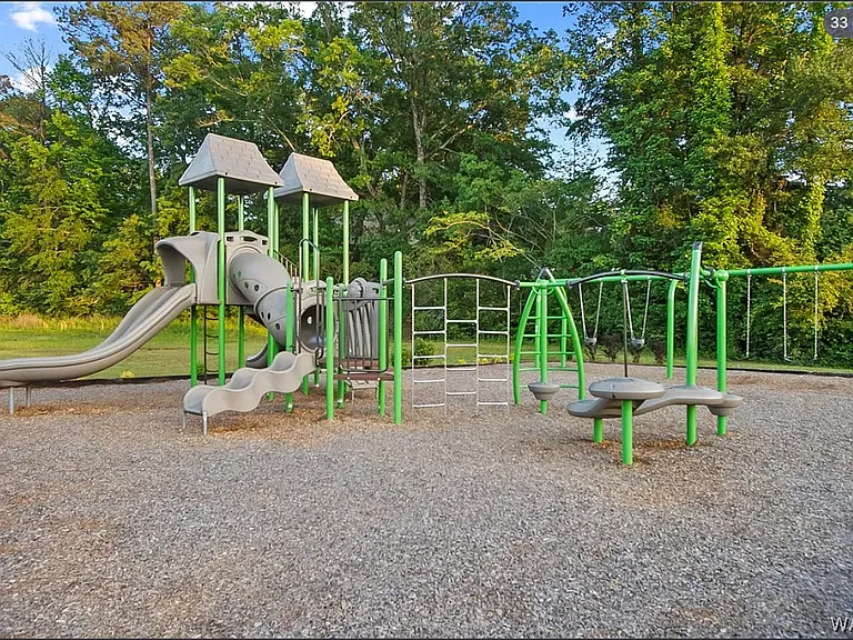 3704 Magnolia Hills Dr — Photo 32