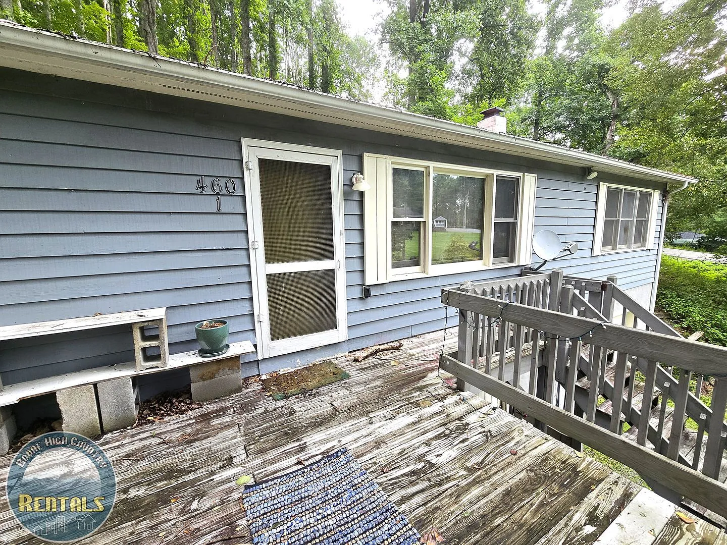 Three Bedroom Upper Unit in Boone All Utilities Included — Photo 2