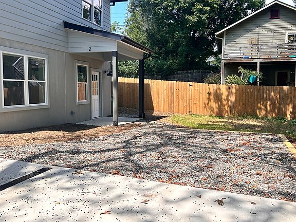 3rd image of 2 Kirby Rd Unit 2