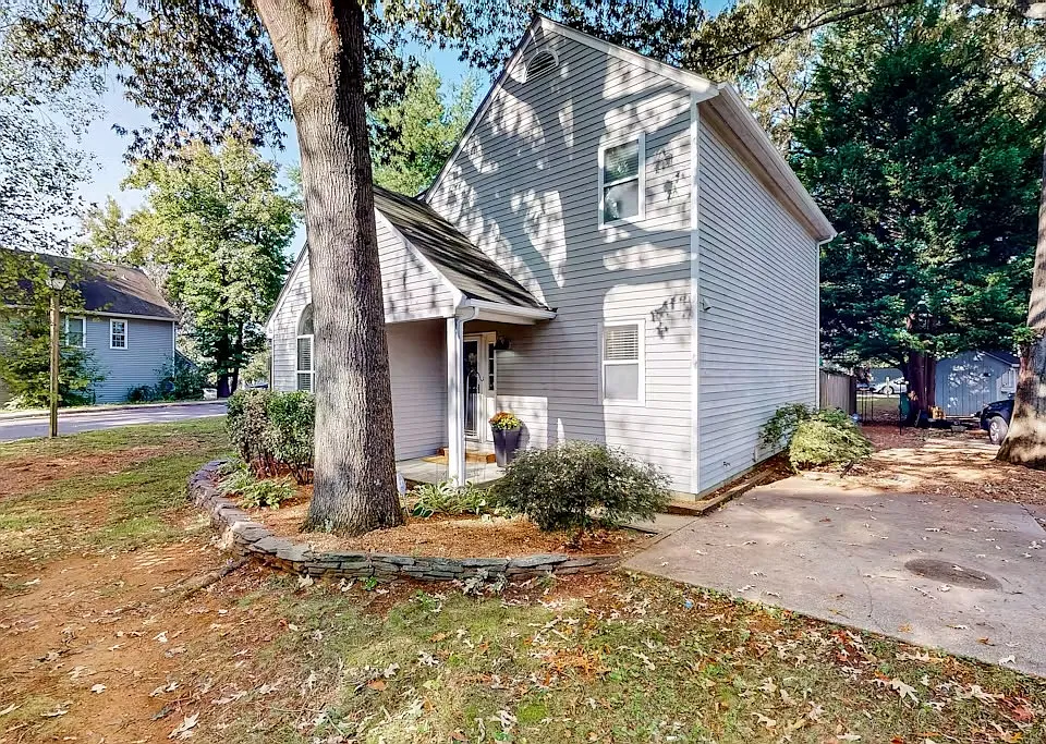 1548 Ritchie Ln