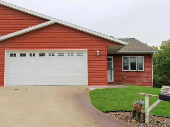 26 Heritage Ln, Sauk Centre, MN 56378