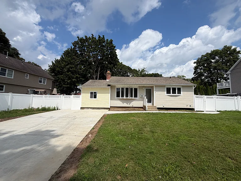3 Grand Haven Dr #WH — Photo 1
