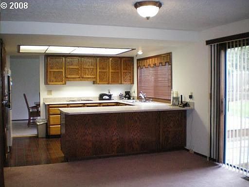 4th image of 10904 NE Sherwood Dr