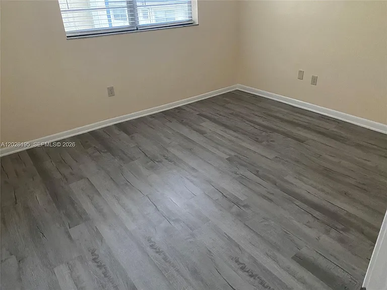 16750 NE 10th Ave #201 — Photo 5