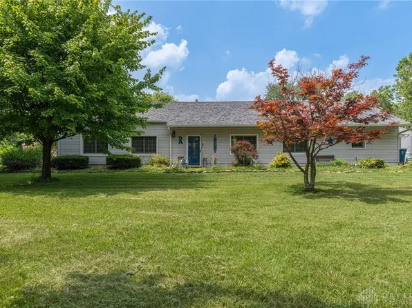 4345 N Hyland Ave, Dayton, OH 45424