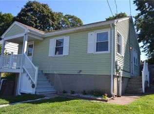 18 Olive St, Waterford, CT 06385