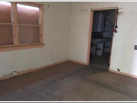 4th image of 3541 42nd St