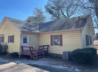 406 Gilbert St #14, Kilmarnock, VA 22482