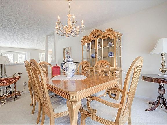 5th image of 9325 Hare Dr