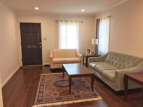 3rd image of 4838 Glenwood Ave
