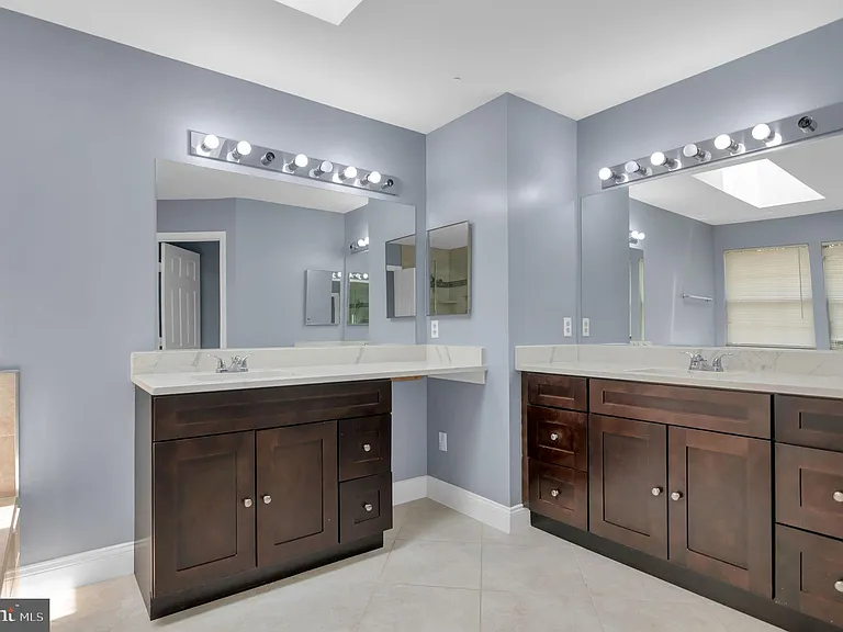 15704 Beau Ridge Dr — Photo 41