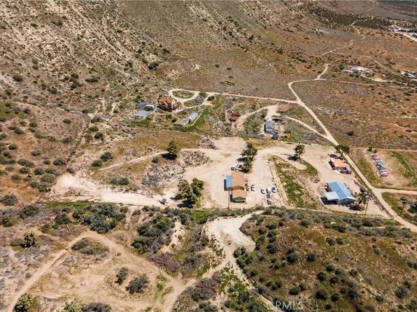 5476 Cook Ln, Phelan, CA 92371