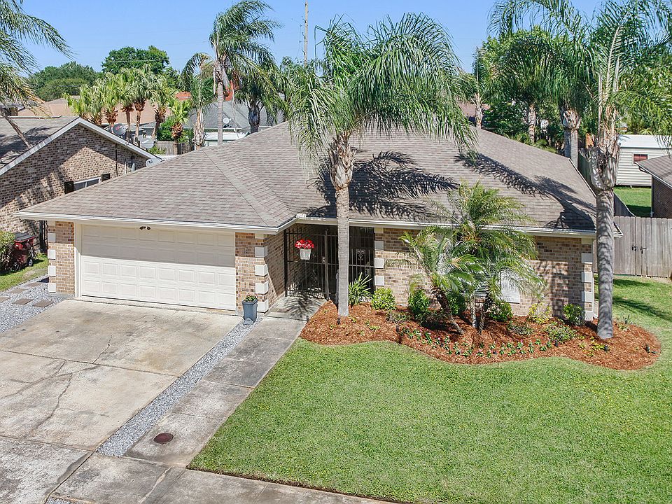 1st image of 18 Moselle Dr