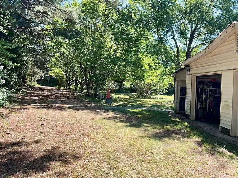 534 Dodson Rd — Photo 42