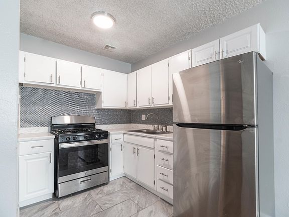 4th image of 1400-1430 S Moline St #16993440
