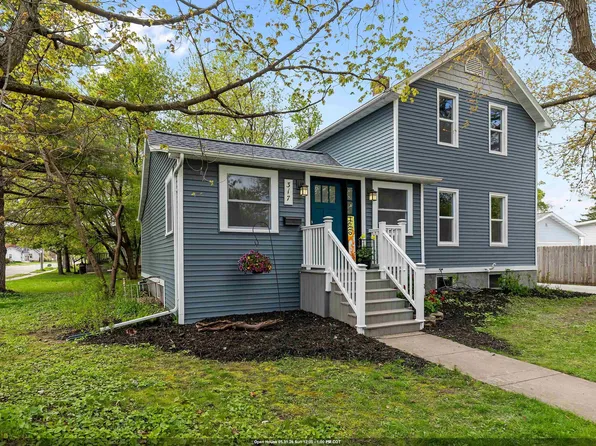 317 Hewitt St, Neenah, WI 54956