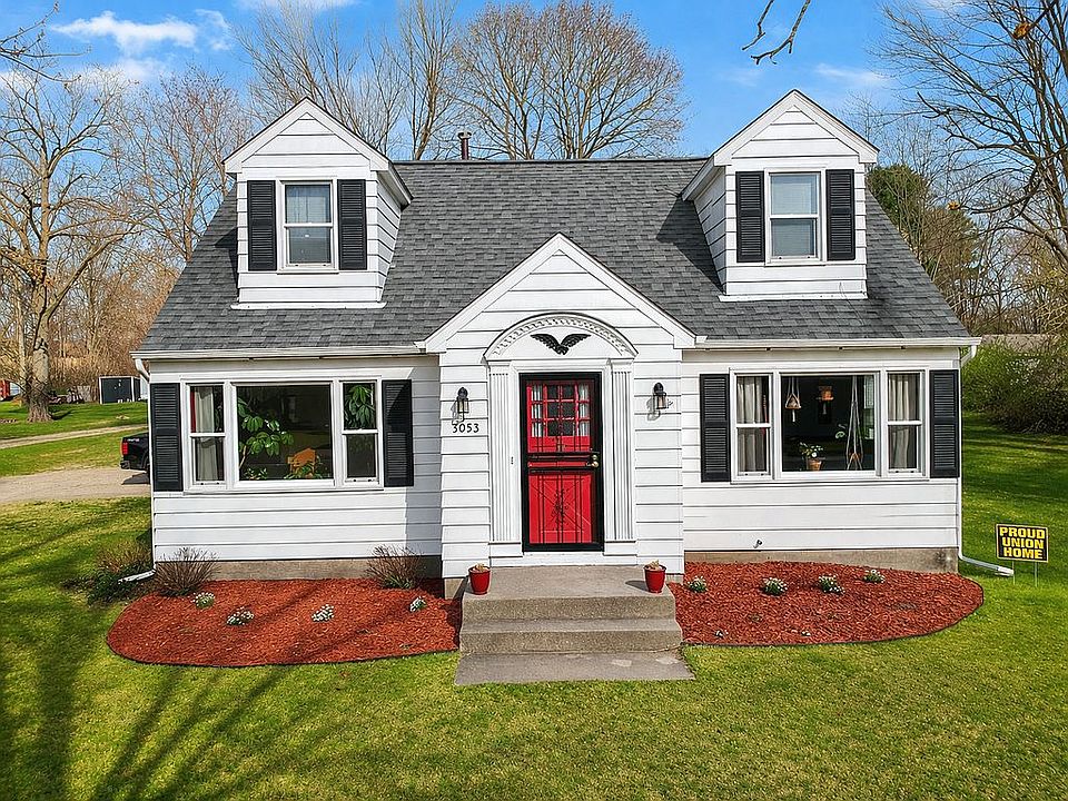 1st image of 3053 S 3rd St