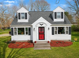 3053 S 3rd St, Niles, MI 49120