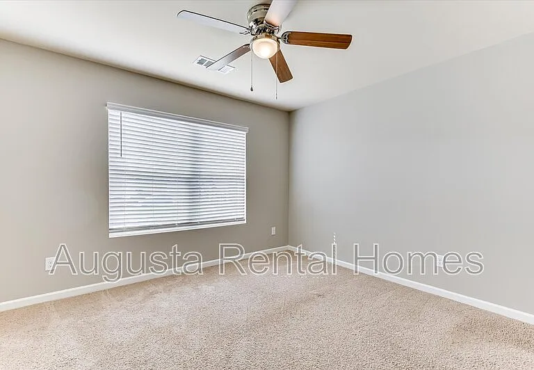 5060 Vine Ln — Photo 43
