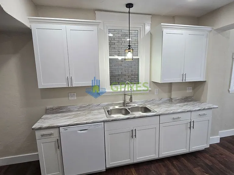 1818 Tonopah Ave — Photo 6