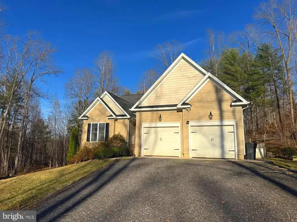 10137 Lake Crest Pl, Culpeper, VA 22701