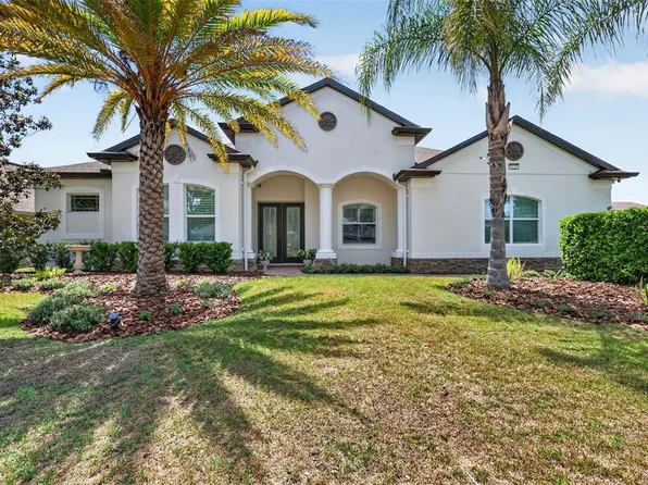 8237 Bridgeport Bay Cir, Mount Dora, FL 32757
