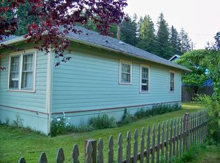 194 NW 9th St, Toledo, OR 97391