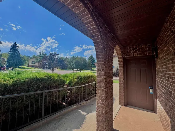 1214 Burns Cir, Rapid City, SD 57702