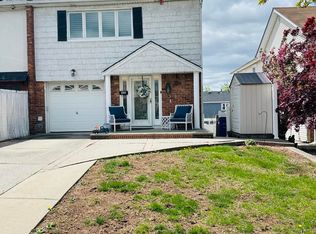 350 Brookfield Ave, Staten Island, NY 10308