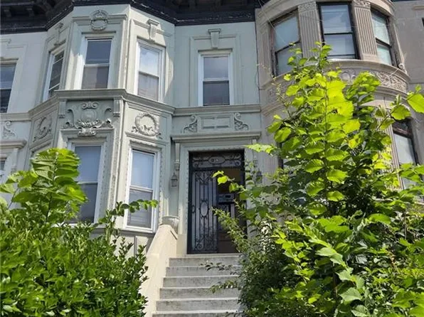 859 Eastern Pkwy, Brooklyn, NY 11213