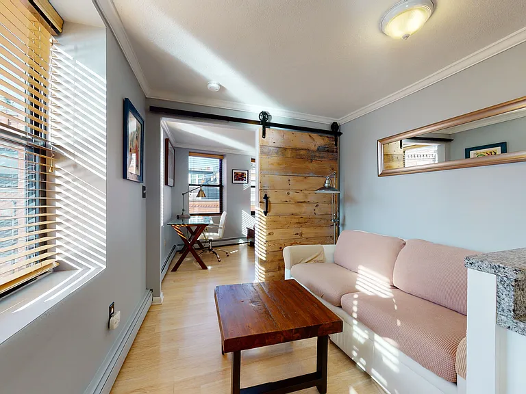 181 Salem St #17 — Photo 4