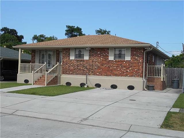 1st image of 1853 Redwood Dr
