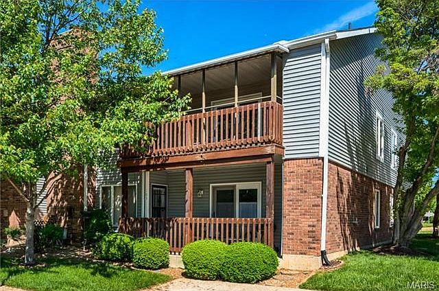 Covered porch with potential to be screened in...