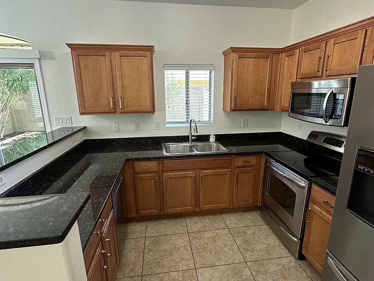 2725 E Mine Creek Rd #1080 — Photo 14