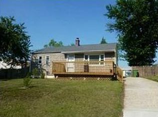 5 Schuyler Dr, Edison, NJ 08817