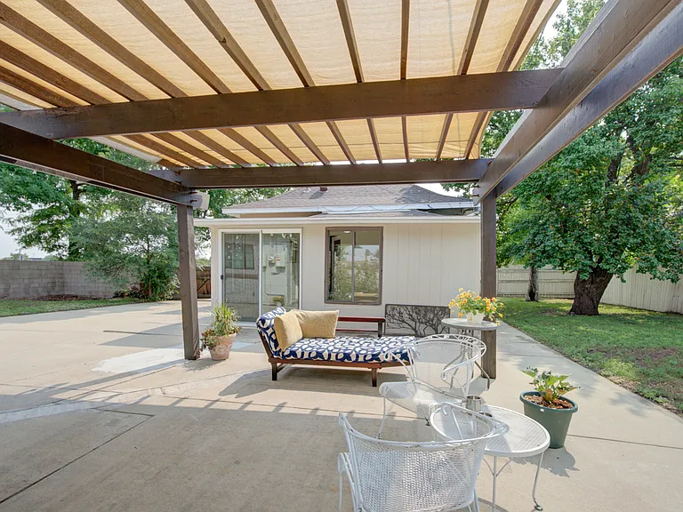 16 x16 Pergola 
Ahhh great shaded space perfect for BBQ gatherings !