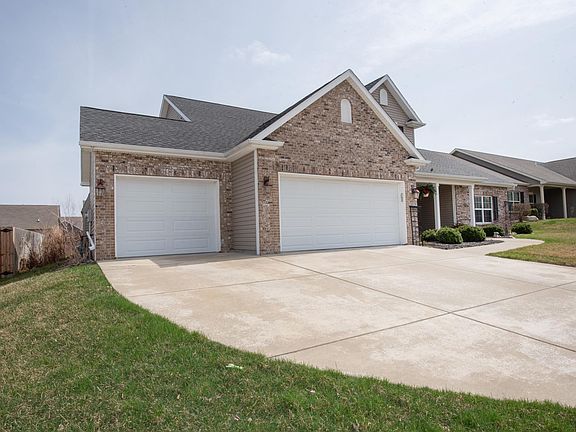3rd image of 4329 Argyle Dr