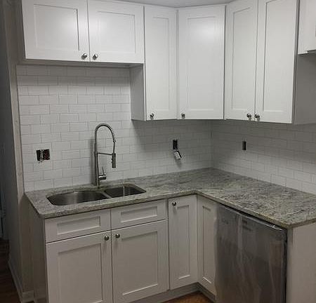2nd image of 2686 Hibbert Ave
