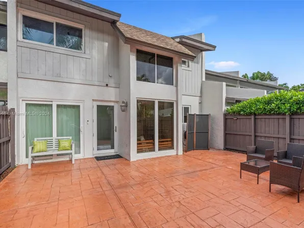 7017 SW 109th Ct, Miami, FL 33173