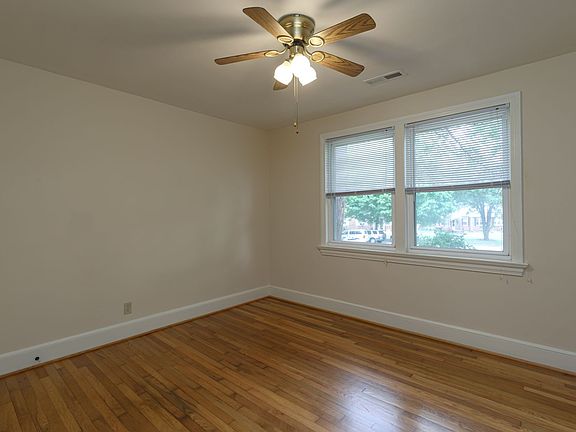 4th image of 7 Branch Ct