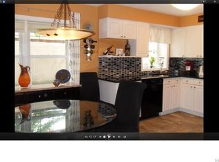 7 Milford Ln APT 7100, Suffern, NY 10901
