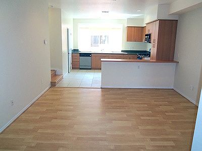 4th image of 5018 S Figueroa St