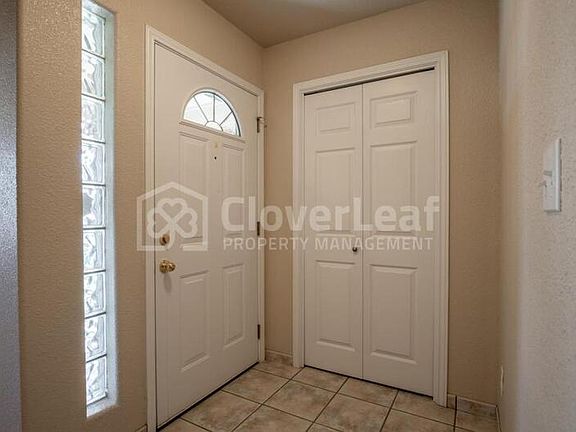 3rd image of 1571 Dustin Cade Dr